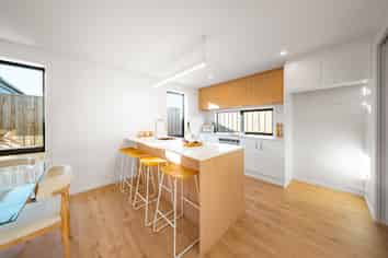 47 Accadia Dr, ROLLESTON