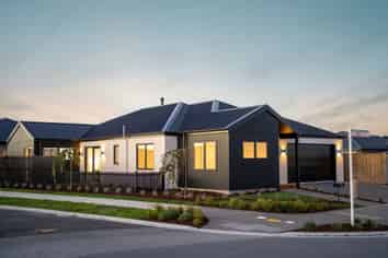 47 Accadia Dr, ROLLESTON