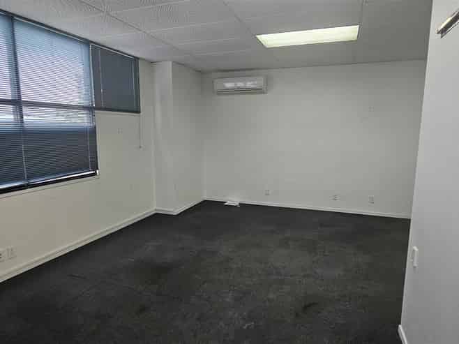 CBRE | 564sqm Warehouse Penrose