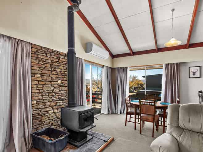 60A & 60B Centennial Avenue, Alexandra