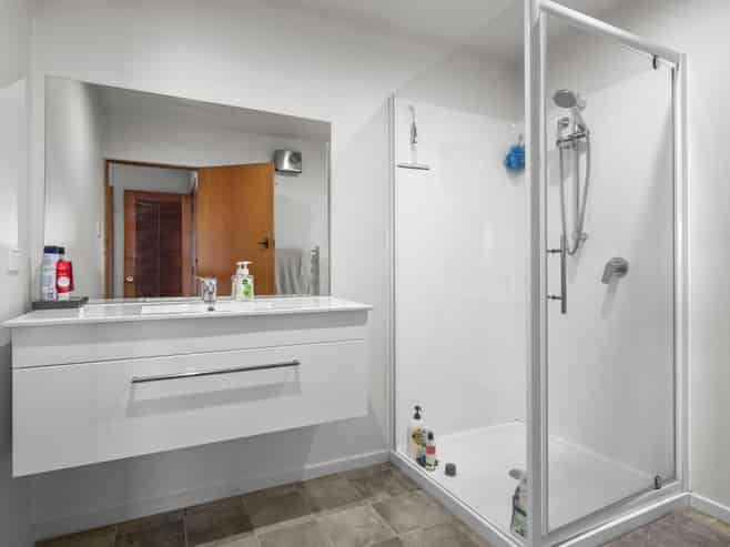 60A & 60B Centennial Avenue, Alexandra