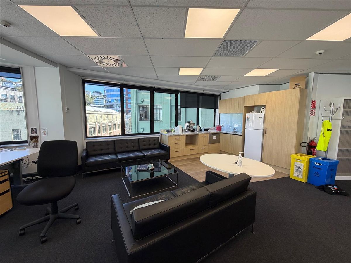 Newly Listed Bright Office Suite - Ansicht 6