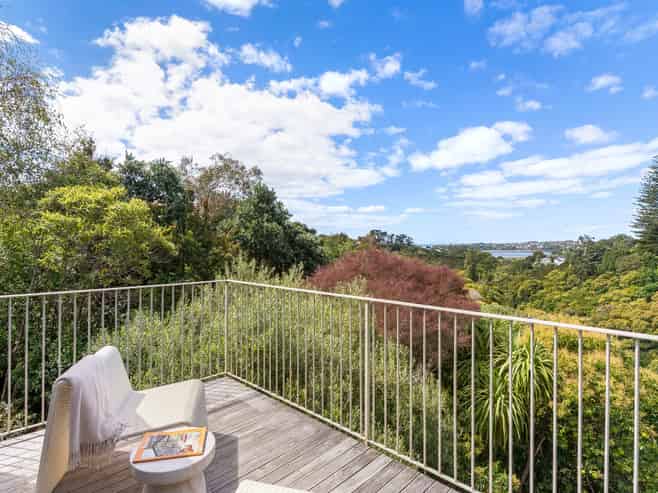 15 Laxon Terrace, Remuera