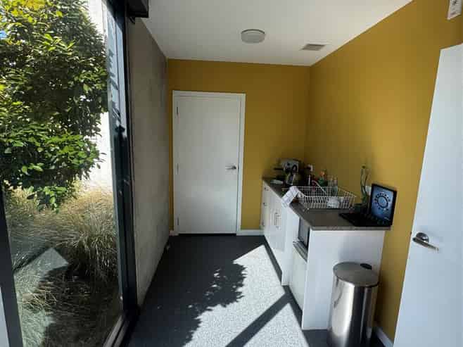 Cost Effective Office in Industrial Park