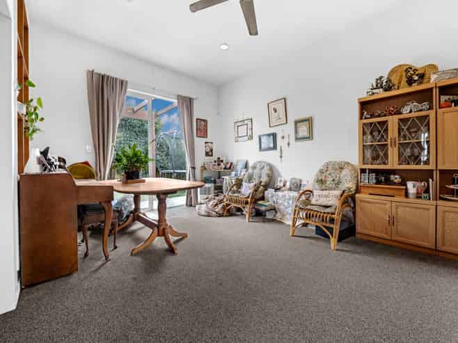 274 Royal Road, Massey