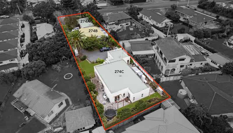 274 Royal Road, Massey