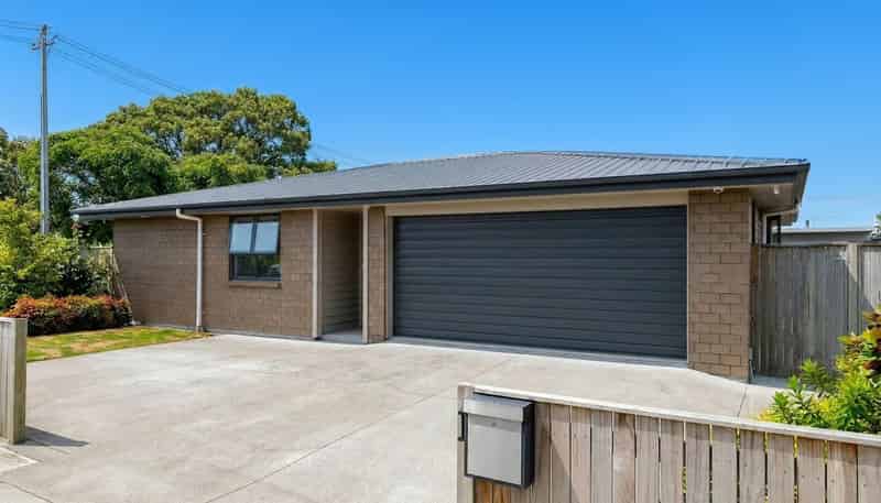 1 Long Melford Road, Awapuni