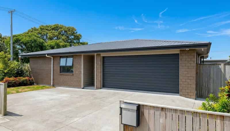 1 Long Melford Road, Awapuni
