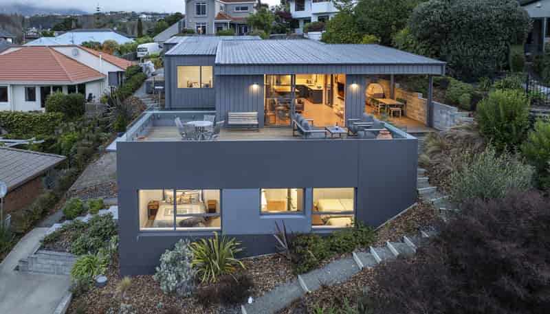 4 Leach Place, Enner Glynn
