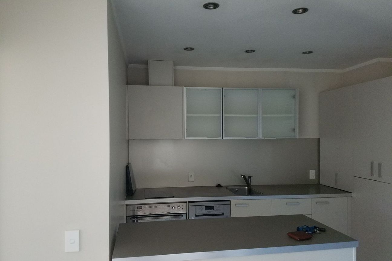 Sunny fourth Floor Apartment on the CBD's Fringe - Vista 6
