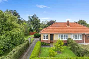 10 Clapham Place, Whanganui East