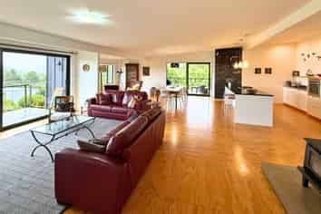 53 Nyhane Drive, Takaka