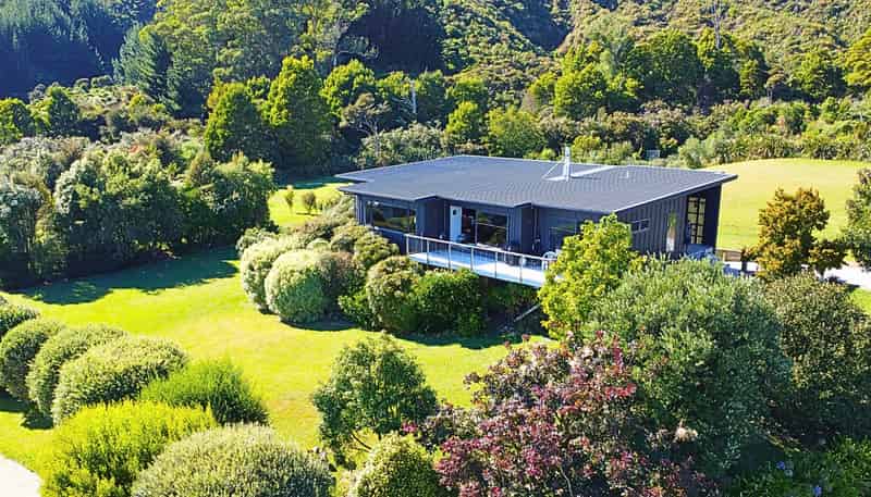 53 Nyhane Drive, Takaka