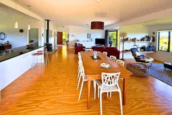 53 Nyhane Drive, Takaka