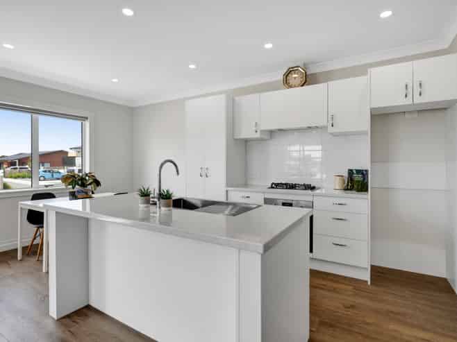 16 Holford Street, Westown