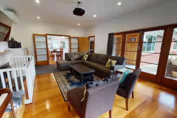 2 Hackett Street, Whanganui East