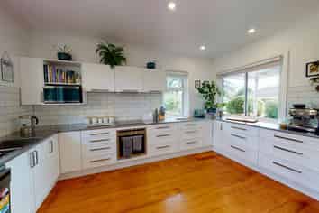 2 Hackett Street, Whanganui East