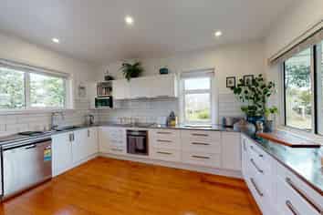 2 Hackett Street, Whanganui East