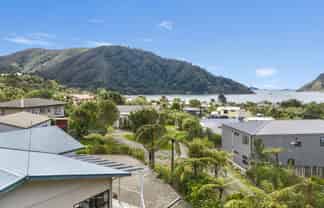 11 Field Terrace, Okiwi Bay