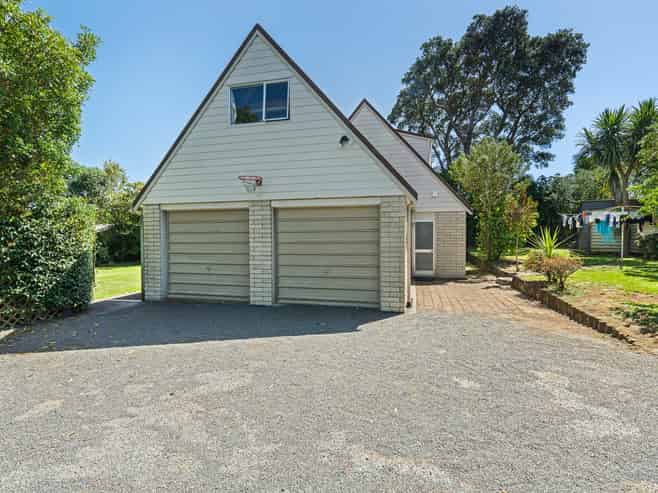 1138 South Road, Oakura