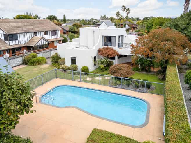 11 Crowden Place, Harrowfield