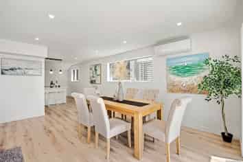 7E Waddell Avenue, Point England