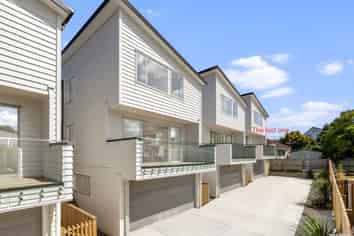 7E Waddell Avenue, Point England