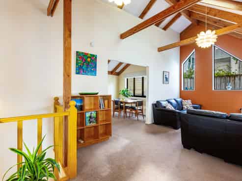 3/77 Mein Street, Newtown