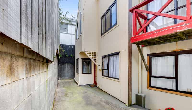 3/77 Mein Street, Newtown