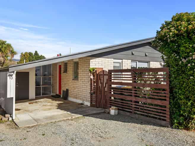 10 Dunorling Street, Alexandra