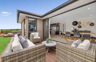 11 Flaxfield Lane, Beachlands