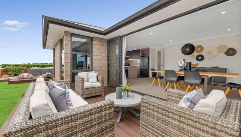 11 Flaxfield Lane, Beachlands