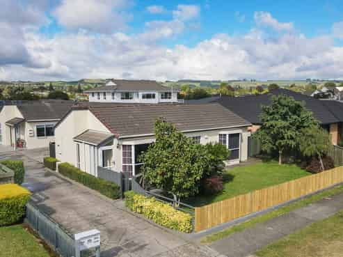 24A Grey Street, Glenholme