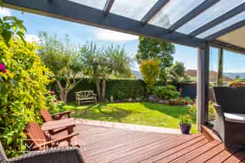 16 Sunbrae Drive, Silverstream