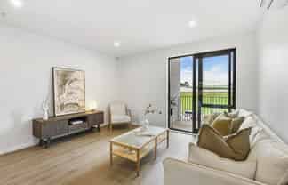 55 Riukiuta Avenue, Three Kings