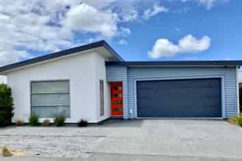 12 Robert Duncan Road, Belfast