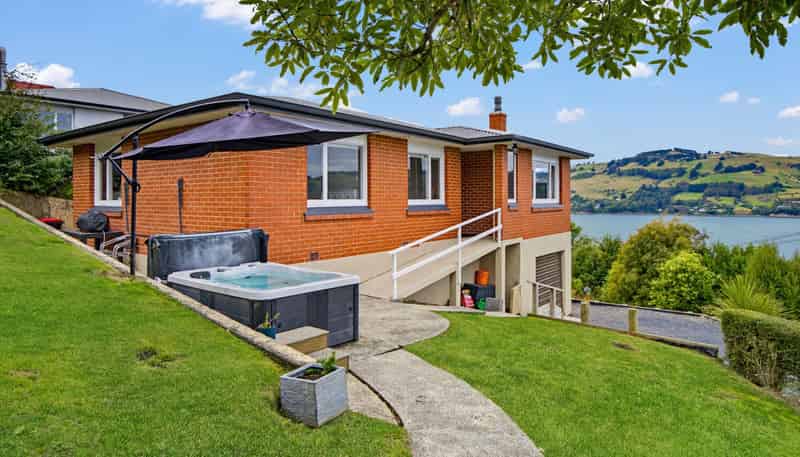 106 Manapouri Street, Maia