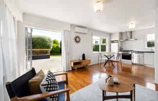 749B River Road, Chartwell