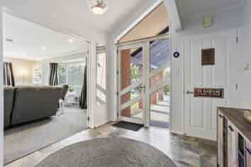 1 Flaxgrove Place, Parklands