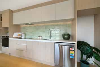 1/114 Don Buck Road, Massey