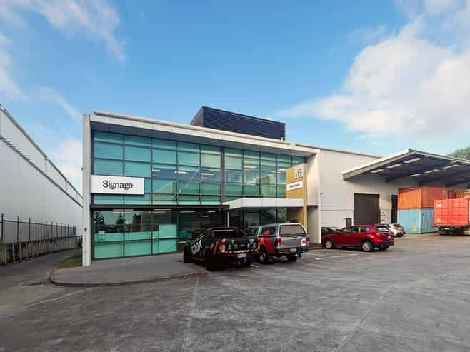 1,233sqm Modern Industrial in Prime Highbrook