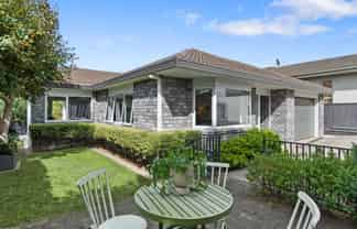 2/19 Clarke Road, Onehunga