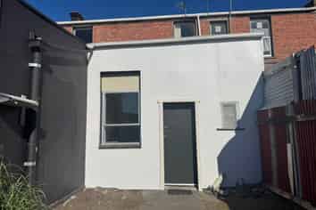 Manawatu / Whanganui - Address withheld