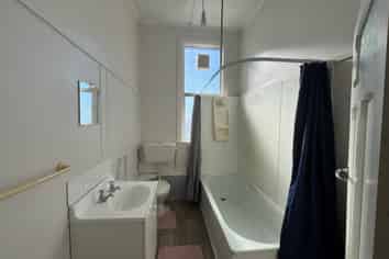 Manawatu / Whanganui - Address withheld