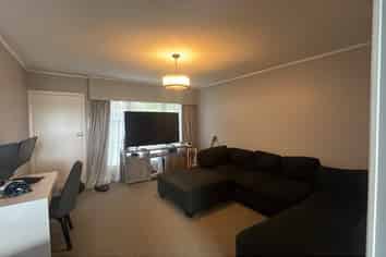 1/16 Roseburn Place, Pakuranga Heights