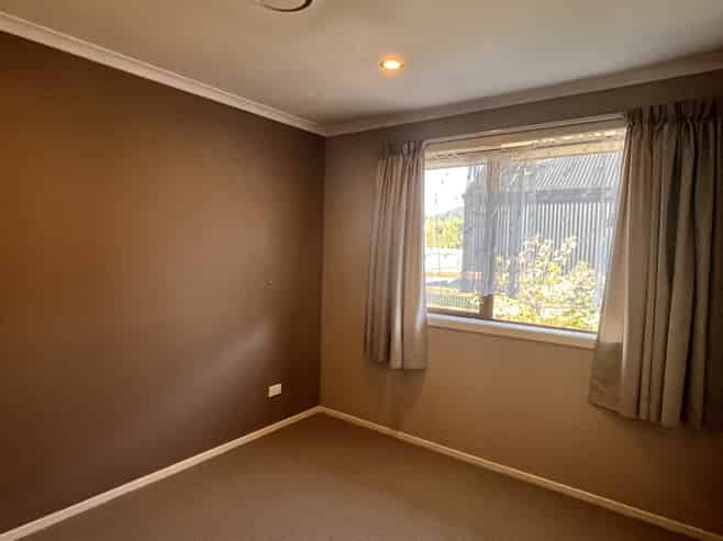 24 Hewson Crescent, Lake Hawea