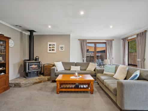 24 Hewson Crescent, Lake Hawea