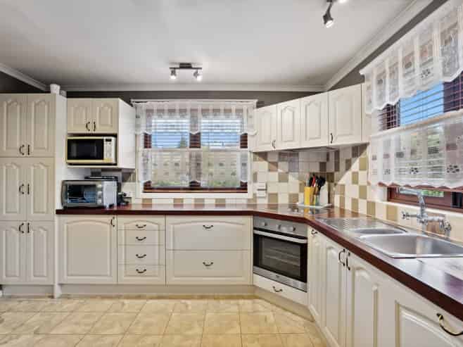 24 Hewson Crescent, Lake Hawea