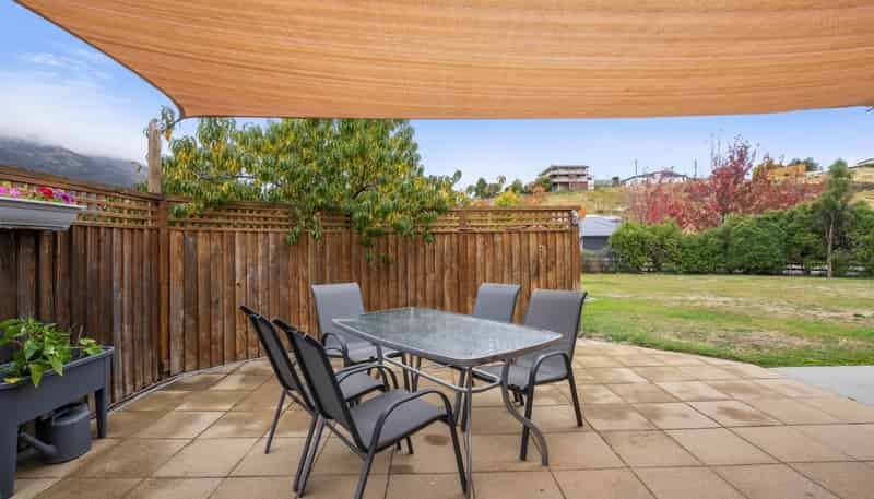 24 Hewson Crescent, Lake Hawea
