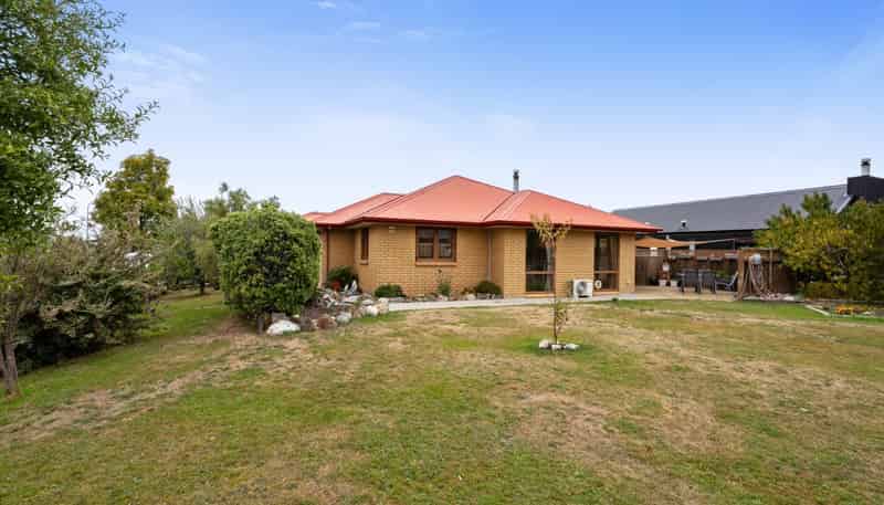 24 Hewson Crescent, Lake Hawea